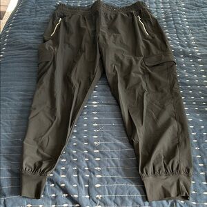 Old Navy Black Cargo Joggers with Elastic Cuffs